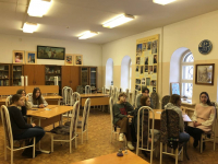В Молодежном клубе Христорождественского храма состоялась первая игра "Что? Где? Когда?"