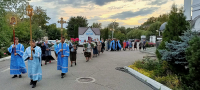 Воскресенье.Вечер.Служба Погребения Божией Матери .